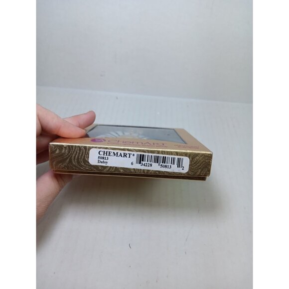 2012 CHEMART DAISY 50813 24KT GOLD FINISHED BRASS ORNAMENT 3D WHITE FLOWER - Picture 4 of 4